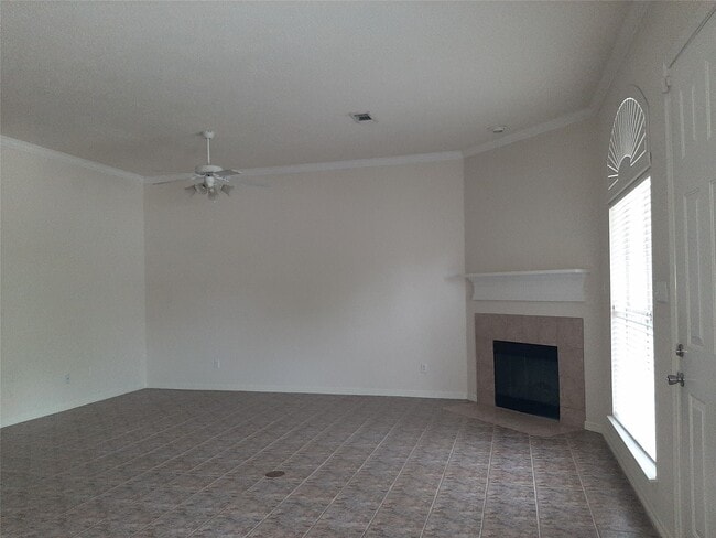 Building Photo - 12755 Mill Ridge Dr