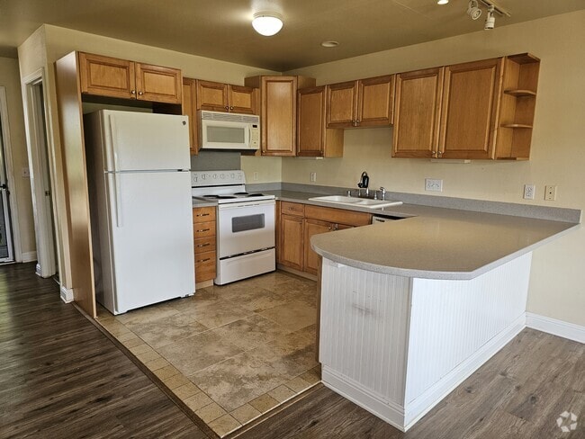 Building Photo - 66-449-178 Waialua Beach Rd Rental