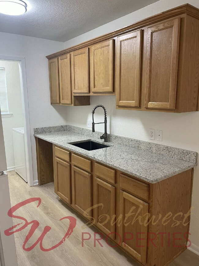 Photo - Charming, updated and bright duplex with private backyard!