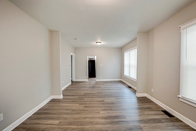 Photo - 746 Jackson St
