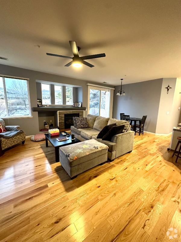 Building Photo - 6100 Ingleston Dr Rental