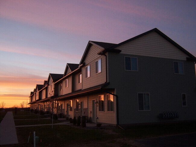 side by side townhomes - 2326 Peters Dr