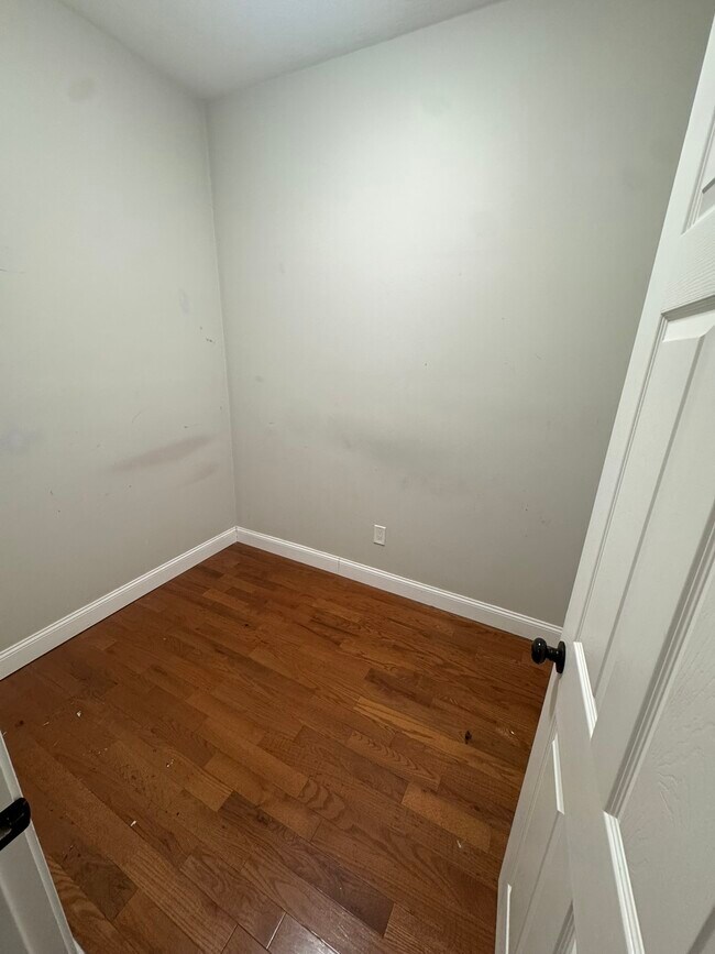 Photo - 12 Chelsea St Unit 2