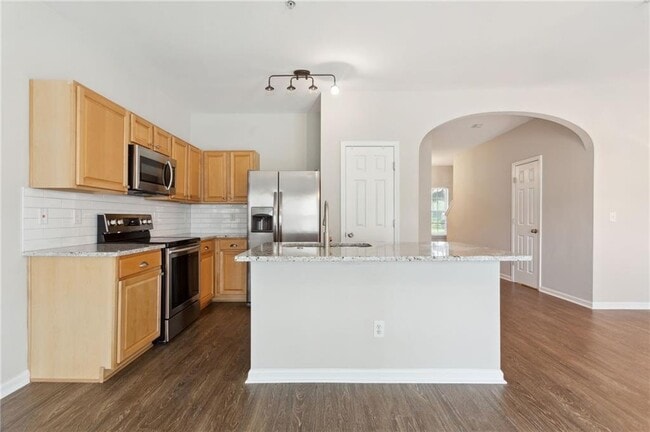 Photo - 372 Azalea Cir