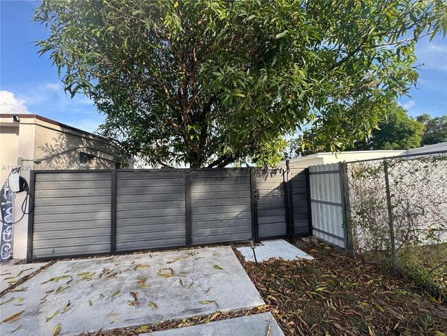 Photo - 4341 SW 99th Ct Unit 1