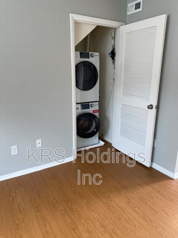 Photo - 4355 Newsome Dr