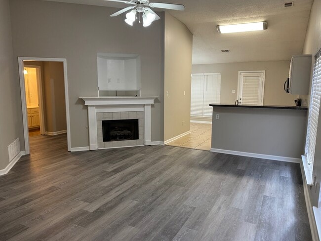 Photo - 769 Burton Ln