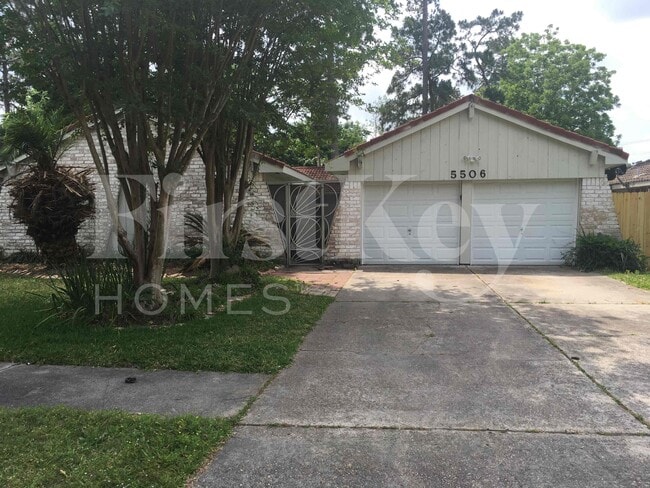 Building Photo - 5506 Maplegate Dr