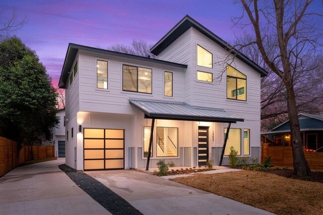 Building Photo - 1702 Cullen Ave