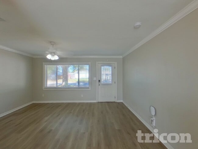 Photo - 3210 W Tyson Ave