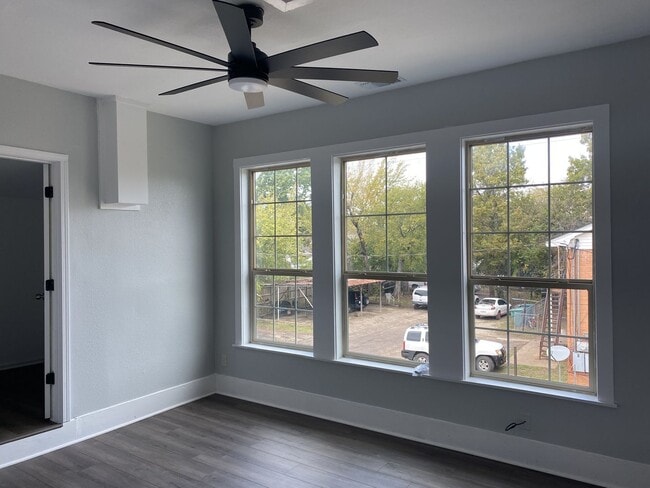 702/704 S. Montgomery St.