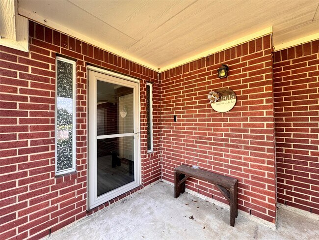 Photo - 19115 Saddleville Mills Ln