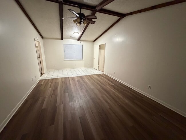 Photo - 22173 Ewell St