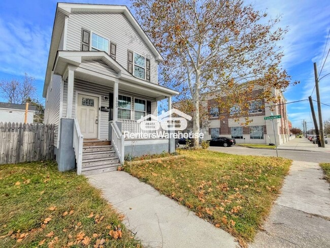 Photo - 1900 County St