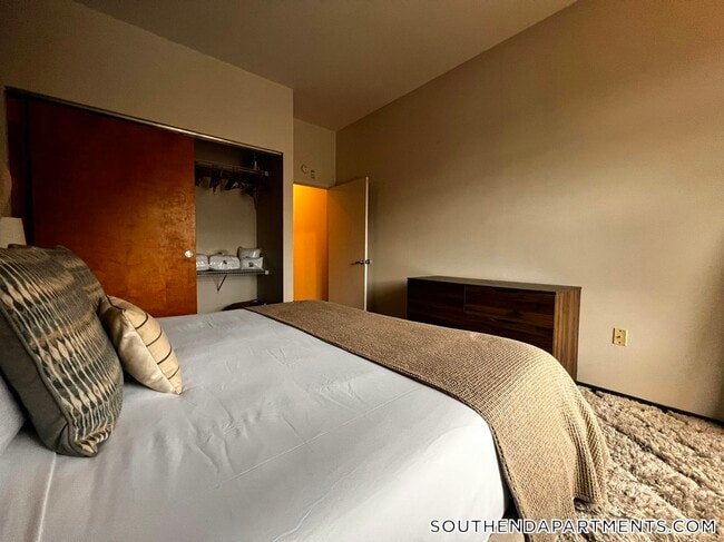 Photo - 160 E Berkeley St Unit 514