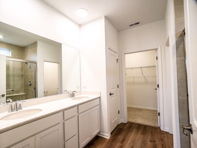 Photo - 11290 Green Pl