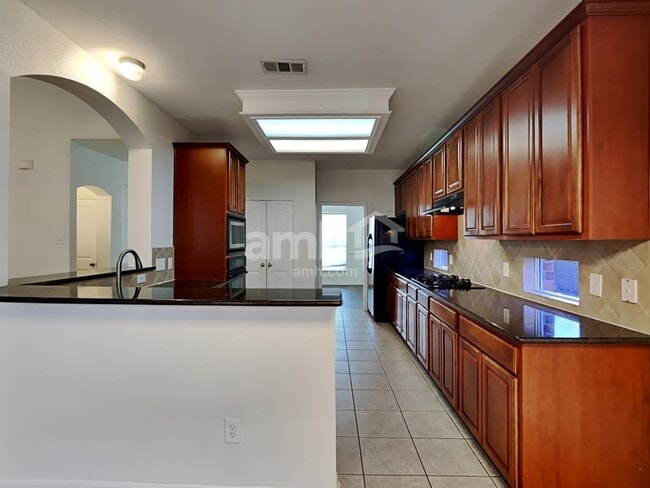 Photo - 4001 Greenwood Way