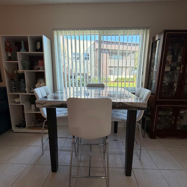 Photo - 728 Normandy Ln Unit P