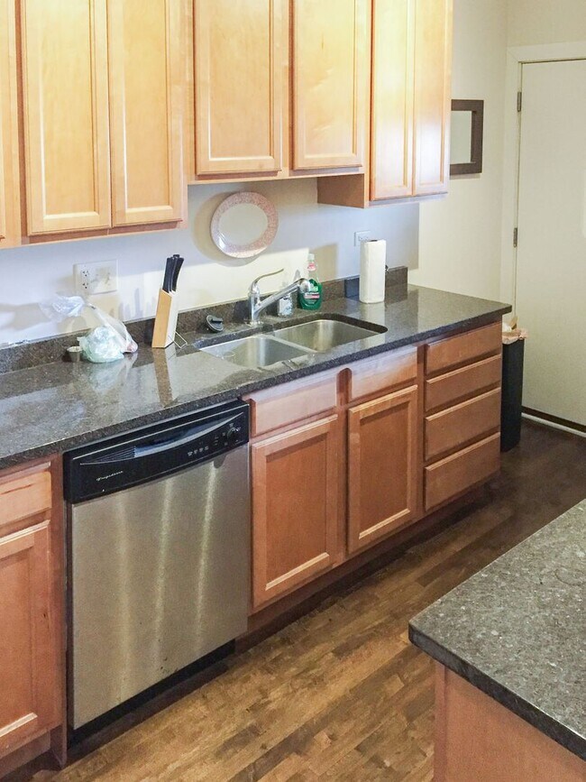 Photo - 3453 N Wolcott Ave Unit 2