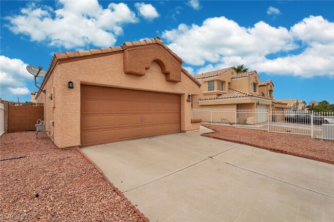 Photo - 856 Brass Ring Rd