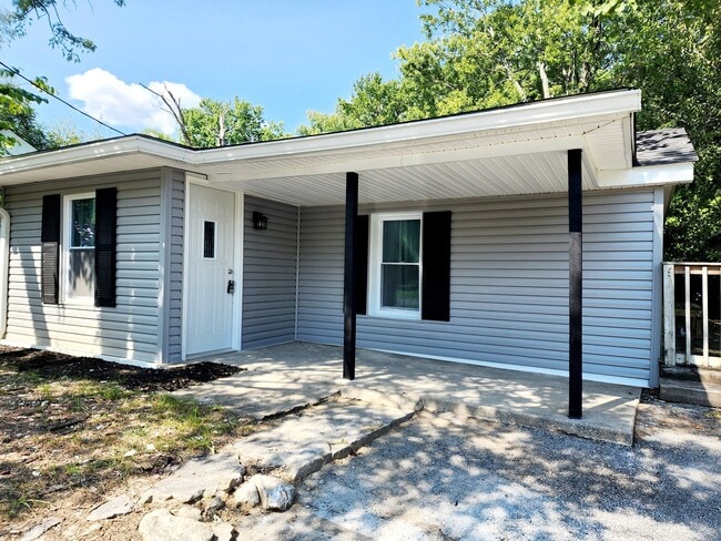 Building Photo - 213 Starlight Dr