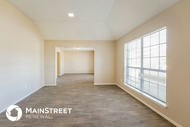 Photo - 7132 Penshire Dr