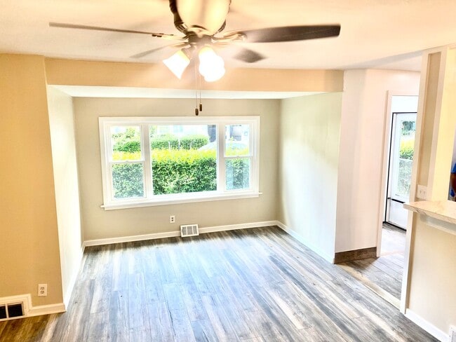 Photo - 60 Bridgeman St Unit 2