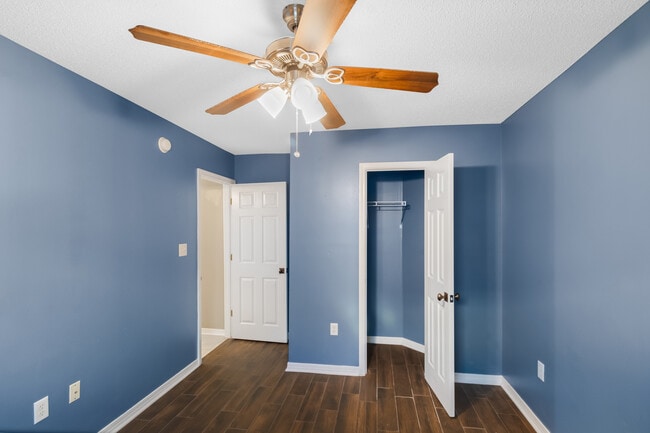 Photo - 8778 Faye Ct