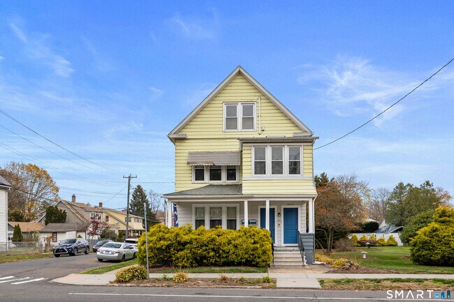 Building Photo - 1857 State St Unit 1