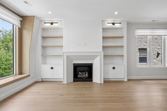 Photo - 3739 N Clifton Ave Unit #3