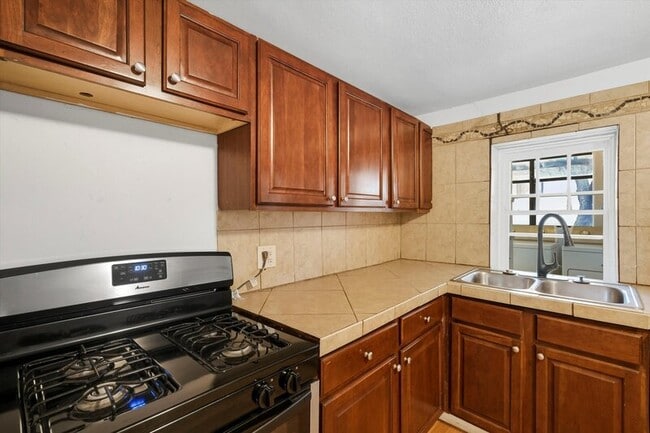 Photo - 837 S 8th Ave
