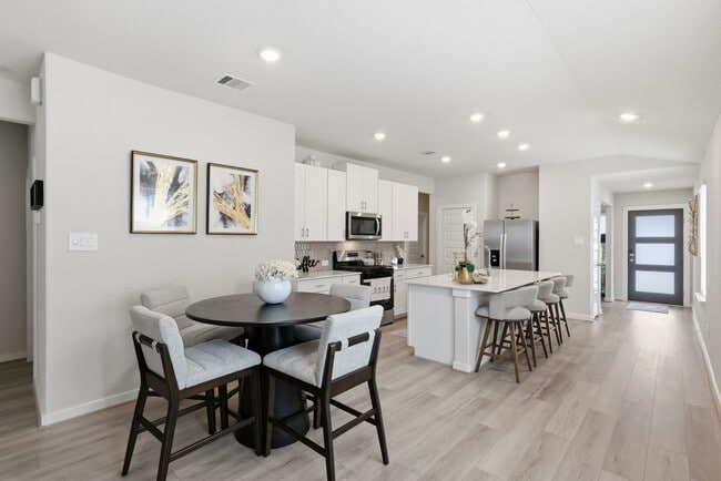 Photo - 16687 Sterling Clf St