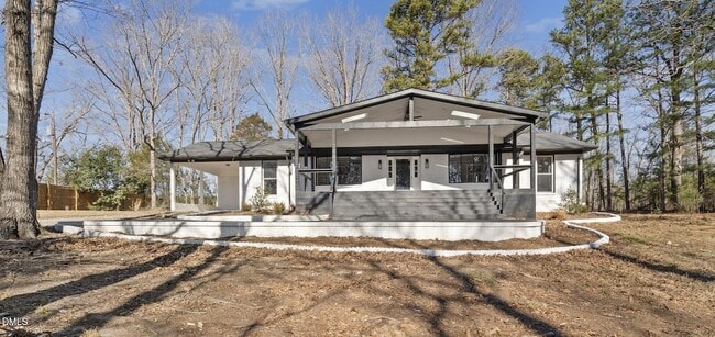 Building Photo - 240 Forestwood Park Rd