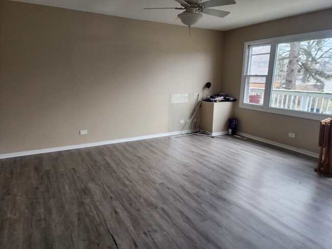 Photo - 1325 N Glenview Ct