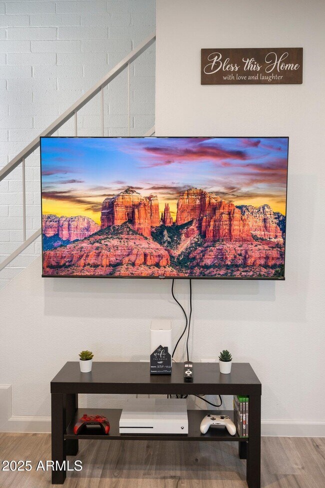 Photo - 948 S Alma School Rd