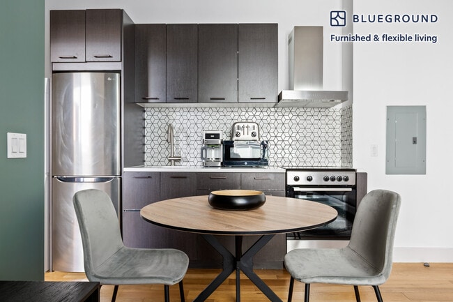 Photo - 101 E 10th St Unit FL7-ID326