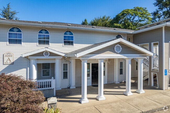 Parkland Apartments