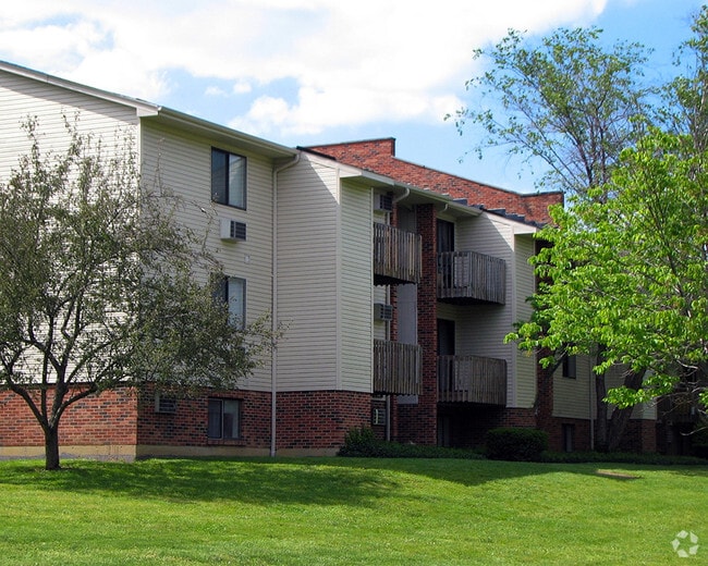 Exterior - Oakwood Apartments