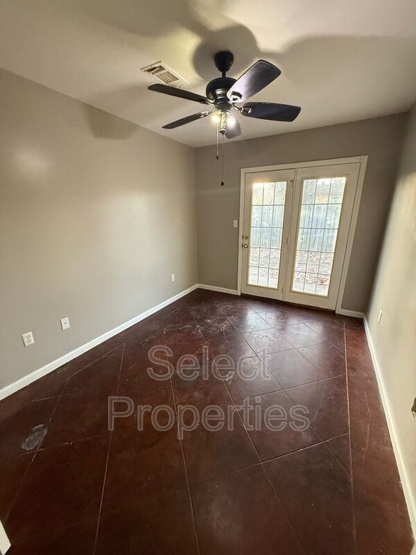 Photo - 920 Belt St Unit 8