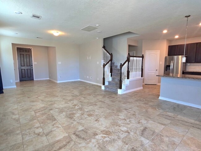 Photo - 25250 Laird Knoll St