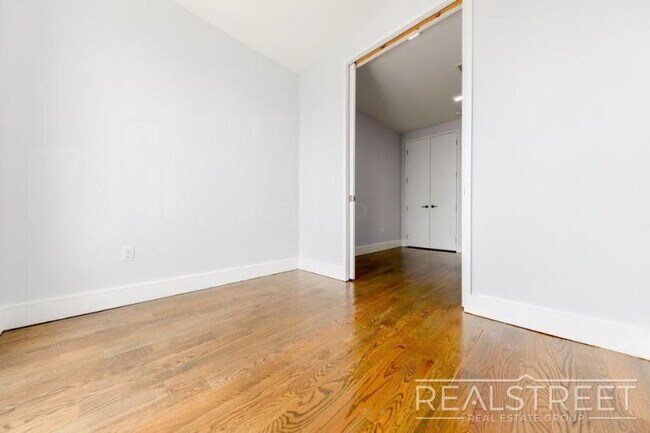 Photo - 2 bedroom in BROOKLYN NY 11221 Unit 2R