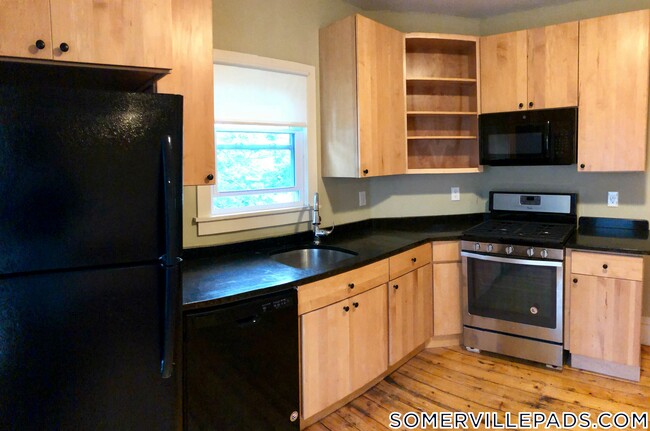 Photo - 105 Summer St Apartment Unit 3