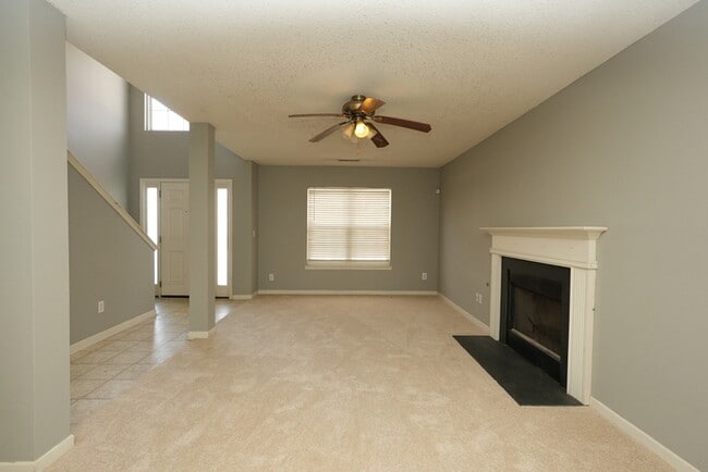 Photo - A large spacious home in Charlotte - Pet friendly