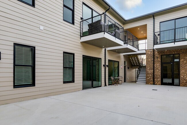 Photo - 3308 E Marshall Street