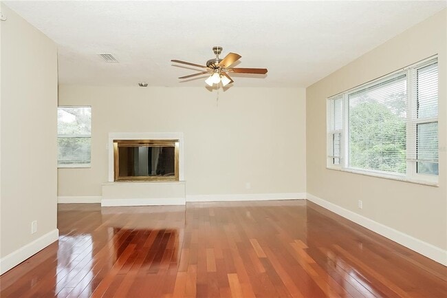 Photo - 38 Woodlake Dr