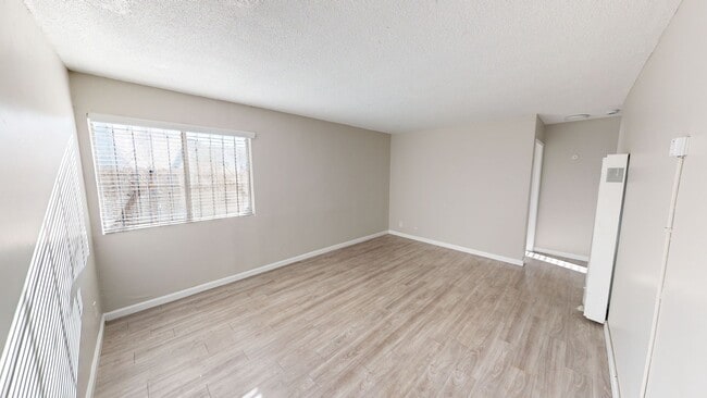 Photo - 2 BED & 1 BATH UNIT AVAILABLE - LOS ANGELES!