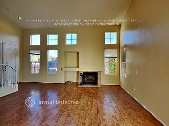 Photo - 154 W Shoshone St House