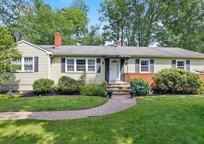 Photo - 3847 Quakerbridge Rd