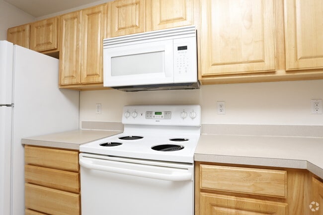 Brighton Square Apartments