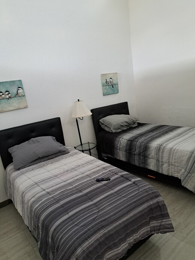 Photo - 16825 89th Pl N